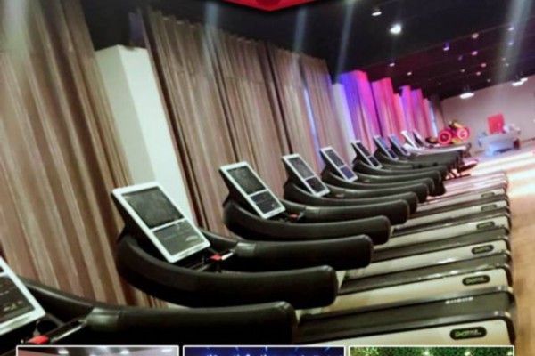 成都江边，茶香飘逸：邂逅美丽江景，品味悠闲时光